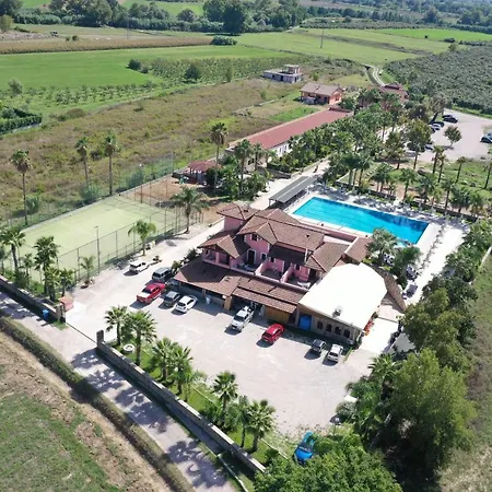 Country house Oasi Del Fauno *