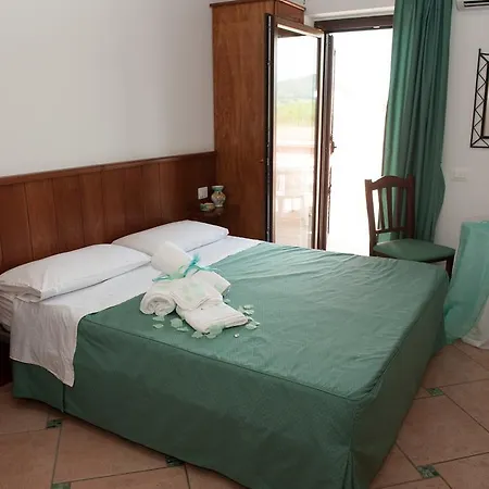Oasi Del Fauno Country house *